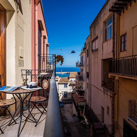 Casa Vacanze Peperoncino Castellammare del Golfo Eksteriør billede